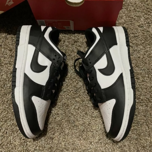 Nike Dunk Low 'Black White'